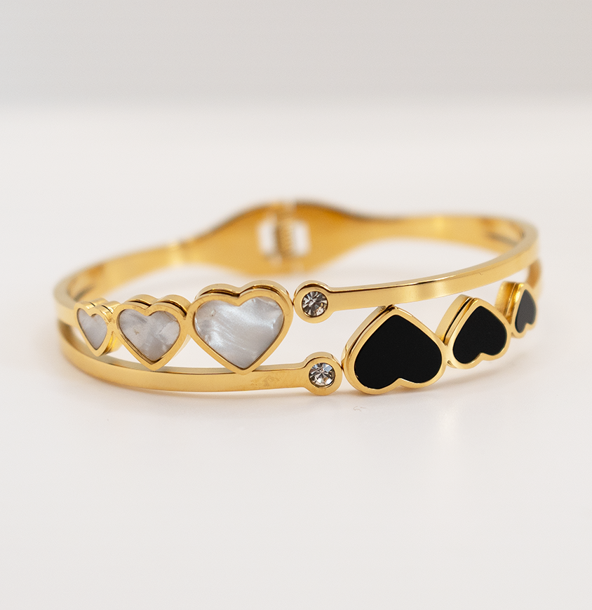 18K Gold happy hearts Bangle