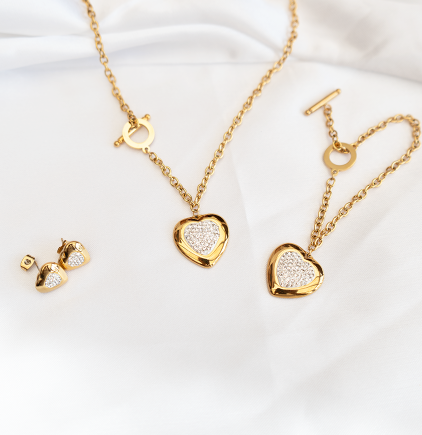 Heart shaped crystal jewellery set