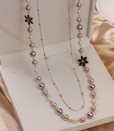 Double layer pearl jewellery